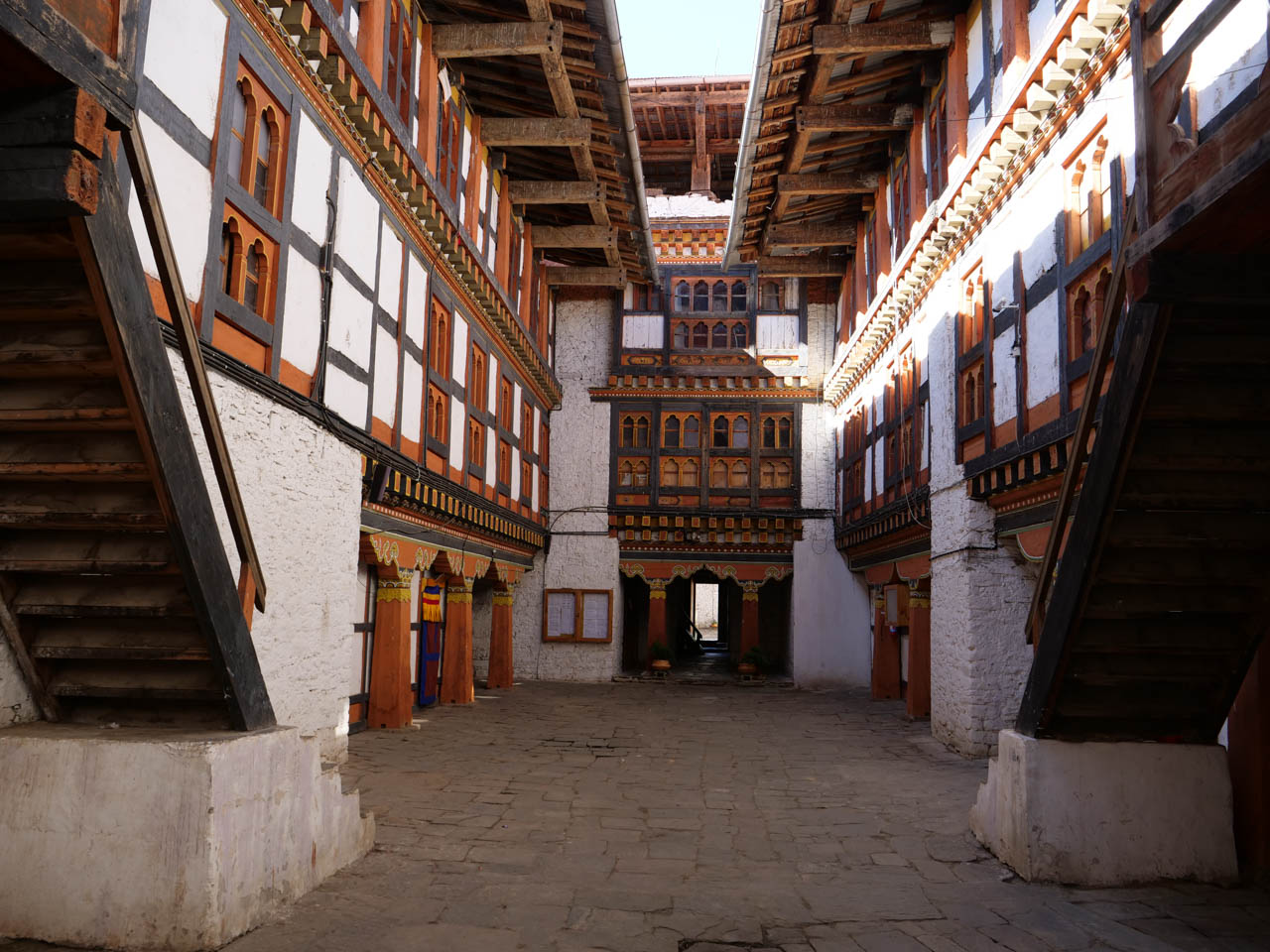 Bhutan, Kurjey