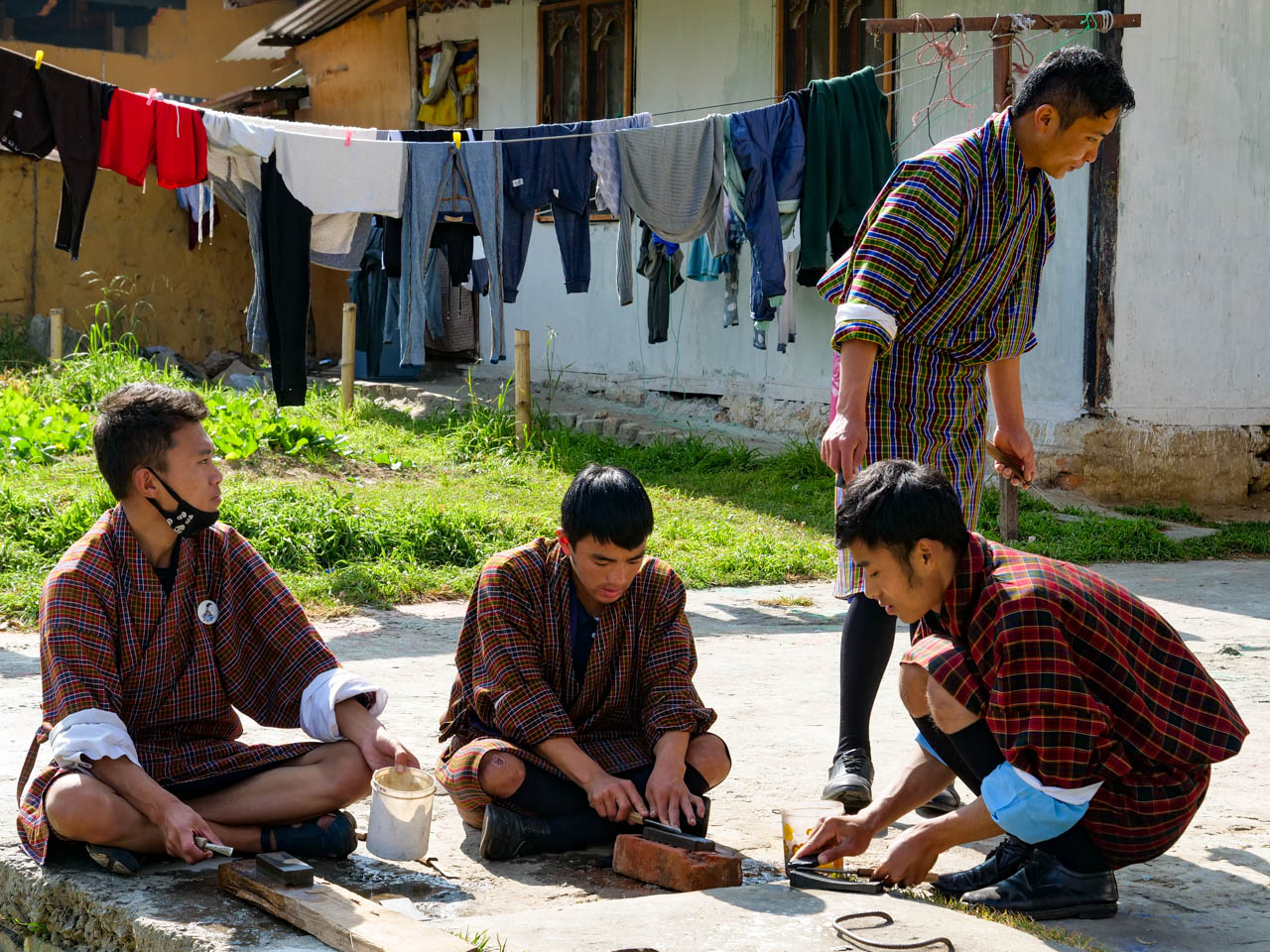 Bhutan, Lungtenzampa